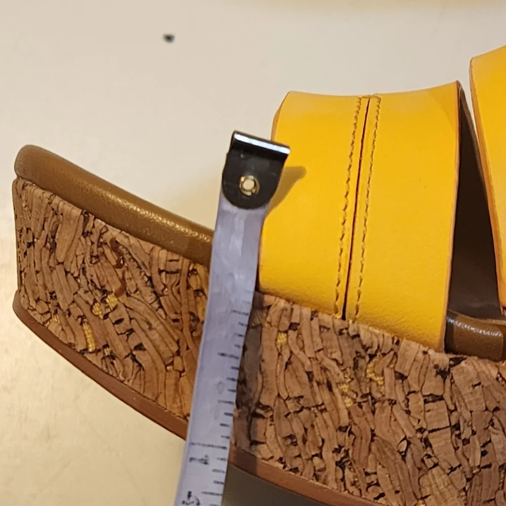 NATURALIZER Cynthia Leather Yellow Strappy Wedge Kork Sandals 8.5M